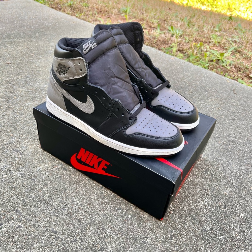 Air Jordan 1 Retro OG High “Shadow” Mens Size 12